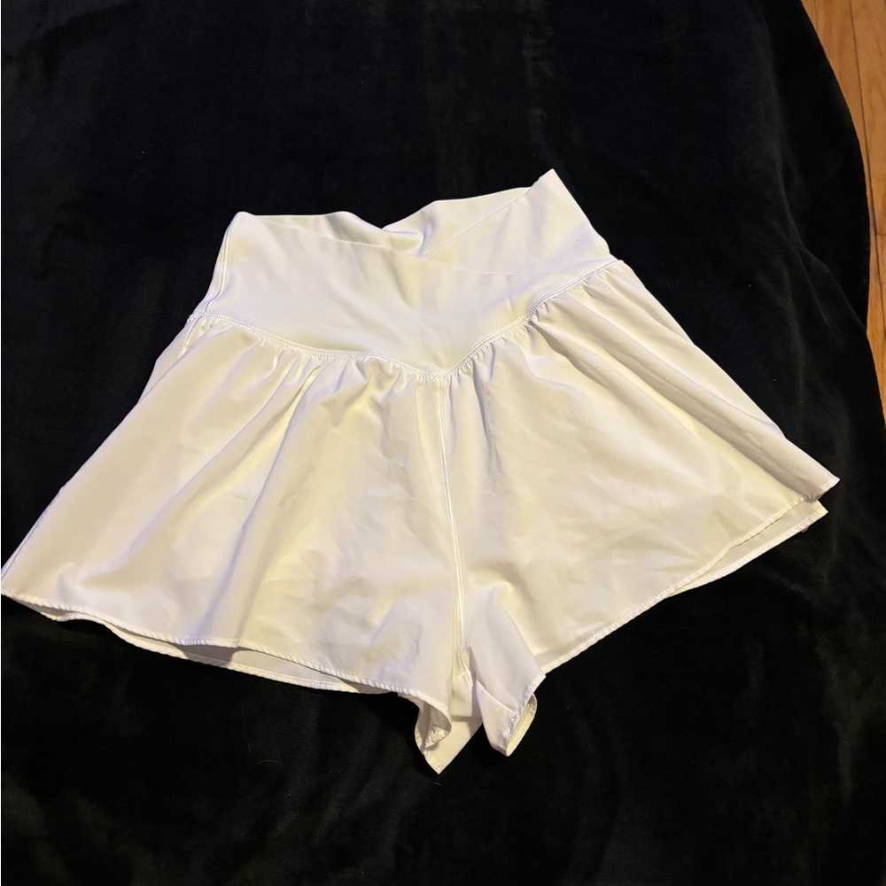 Aerie White Flowy Shorts